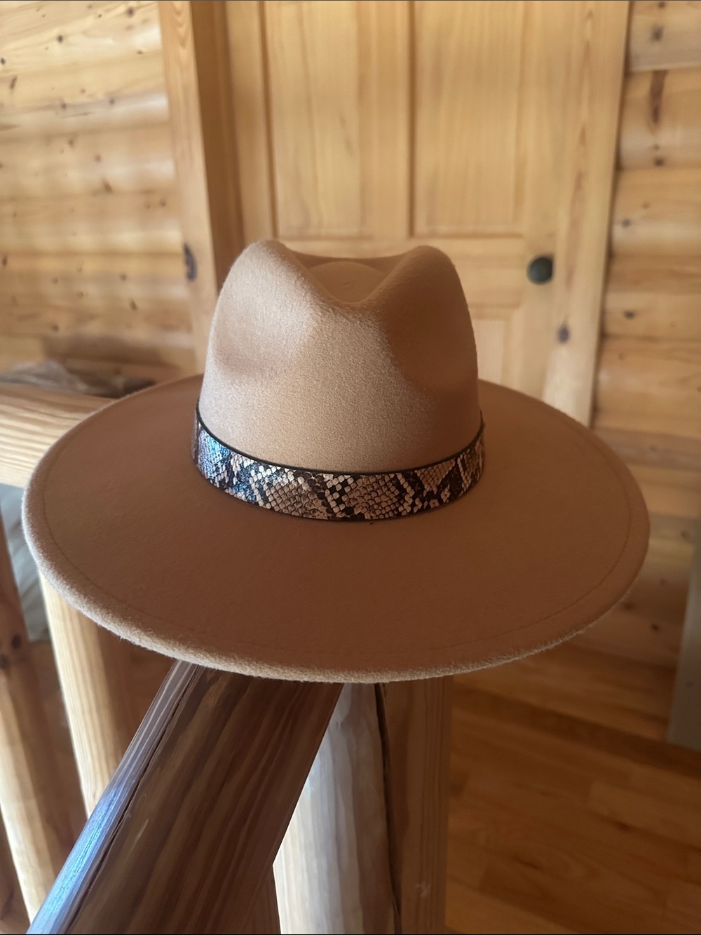 Wide Brim Fedora Hat with Snakeskin Band - Camel